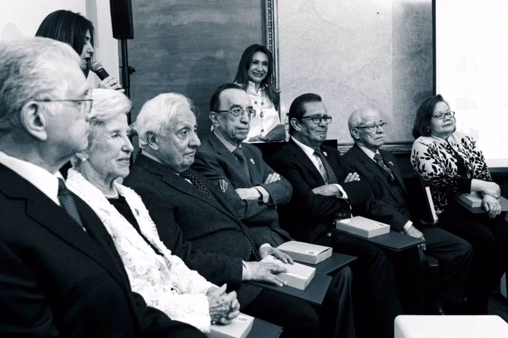 El Colegio de Abogados del Trabajo en Bogotá realizó un emotivo homenaje a 25 abogados eméritos