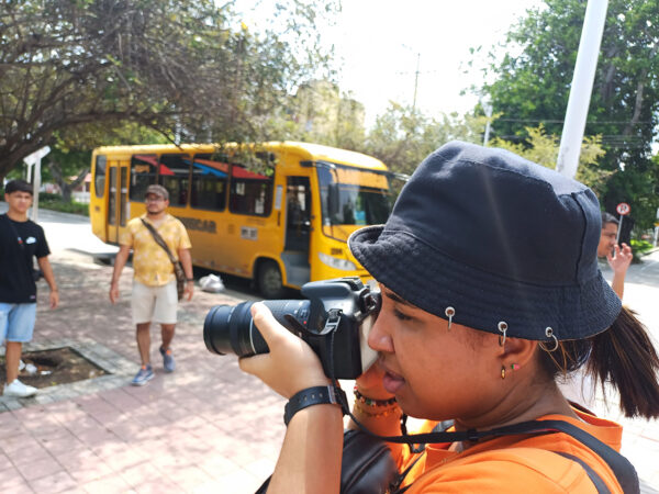 Caminata Fotográfica de estudiantes de Comunicación Social  por el Centro Histórico de Barranquilla Foto: Miguel Ángel González Tenias