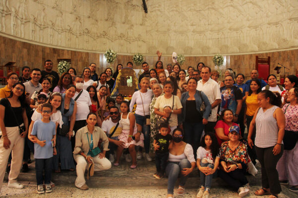 Migrantes venezolanos celebran la 6ta. Festividad de La Chinita en Barranquilla