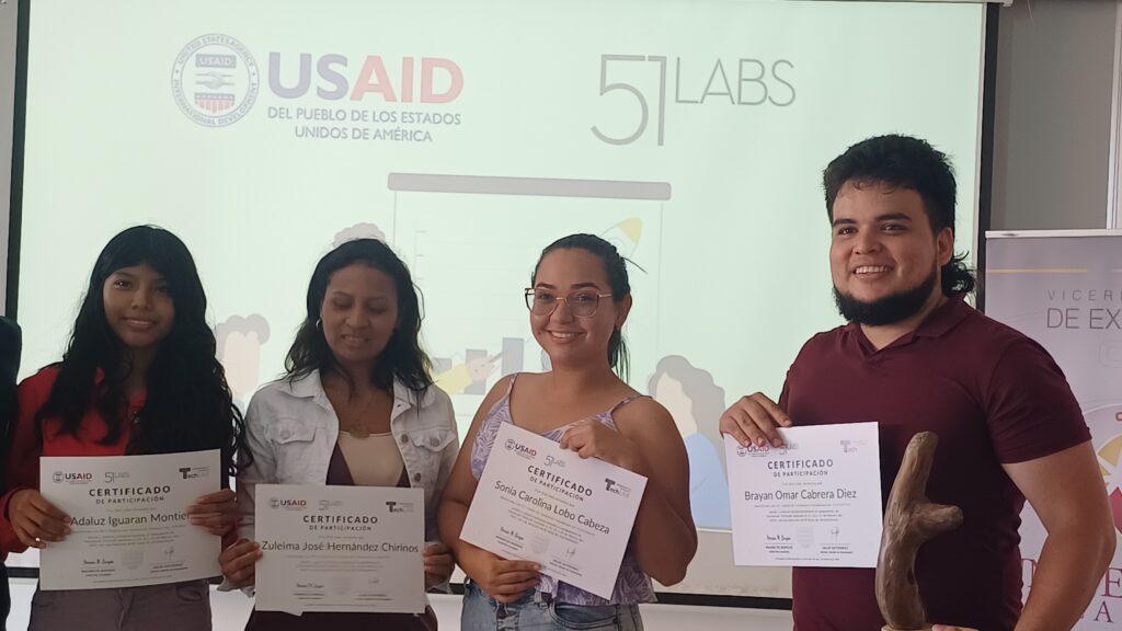 Emprendedores en Campamento de Innovación TechLab en Universidad de la Costa en Barranquilla