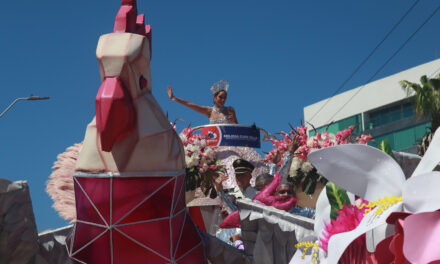 La Batalla de Flores triunfó con carrozas, disfraces, ritmo y color en el Carnaval de Barranquilla