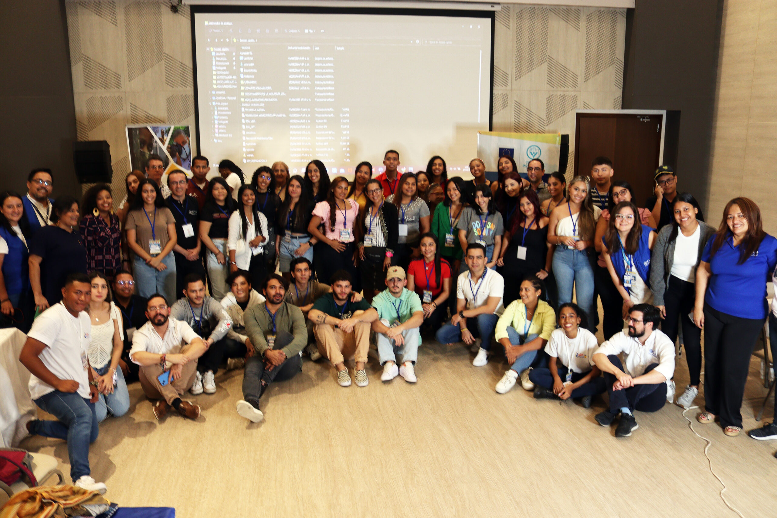 Estudiantes, profesores y líderes vecinales en Lab. de Narrativas Migratorias en Barranquilla