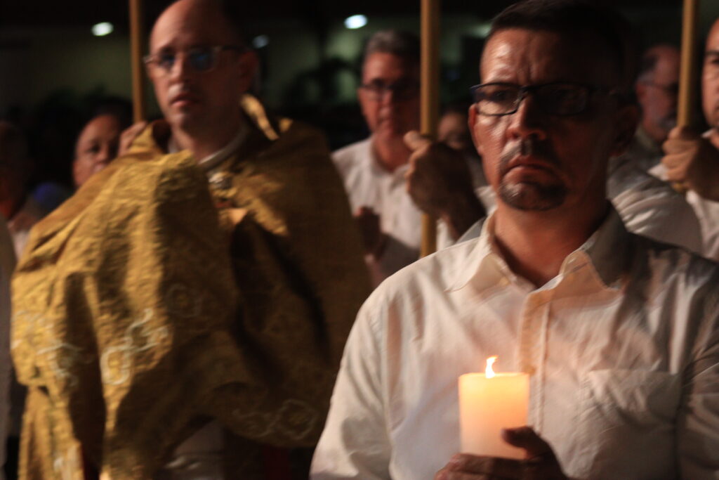 Feligreses participando de las celebraciones religiosas en Semana Santa Barranquilla 2024