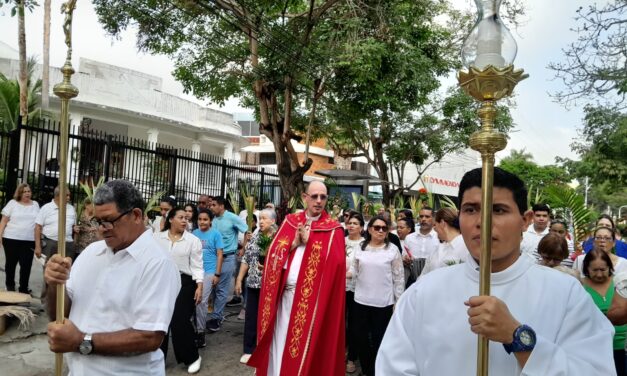 Barranquilla inicia Semana Santa con emotiva procesión de Domingo de Ramos