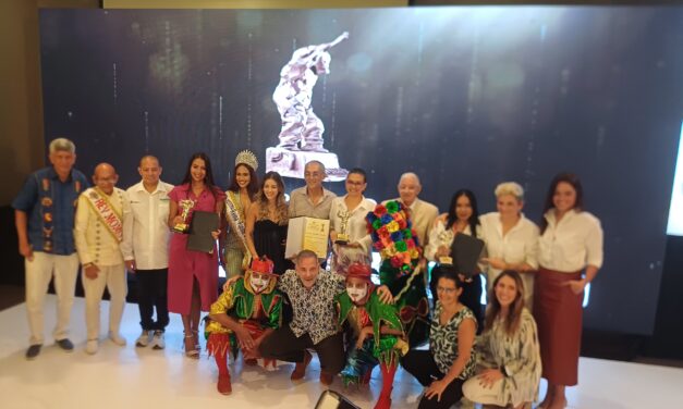 Premio Ernesto McCausland 2025: el periodismo que enaltece la riqueza cultural del Carnaval de Barranquilla