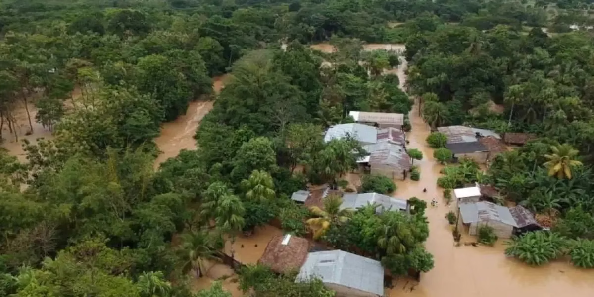 La emergencia mantiene extensas zonas de Córdoba bajo el agua