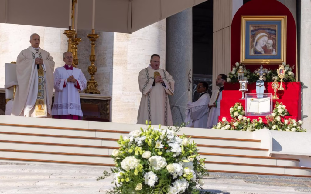 Todas las autoridades de la iglesia católica se dieron cita para el nombramiento de los primeros Santos de Venezuela |Foto: Daniel Ibañez