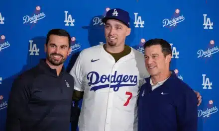 Dodgers presentaron a Blake Snell