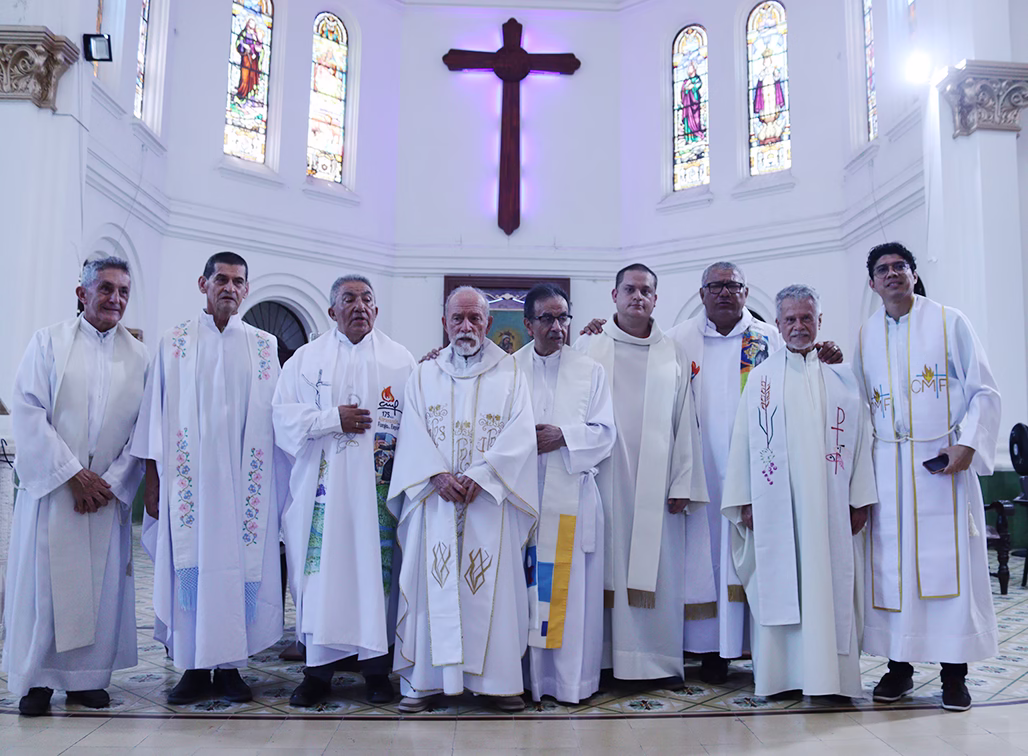 Parroquia Chiquinquirá y padres claretianos