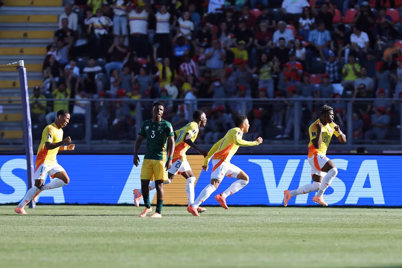 Néiser Villarreal anotó dos goles para guiar la victoria de Colombia | Foto: Cortesía FIFA.com