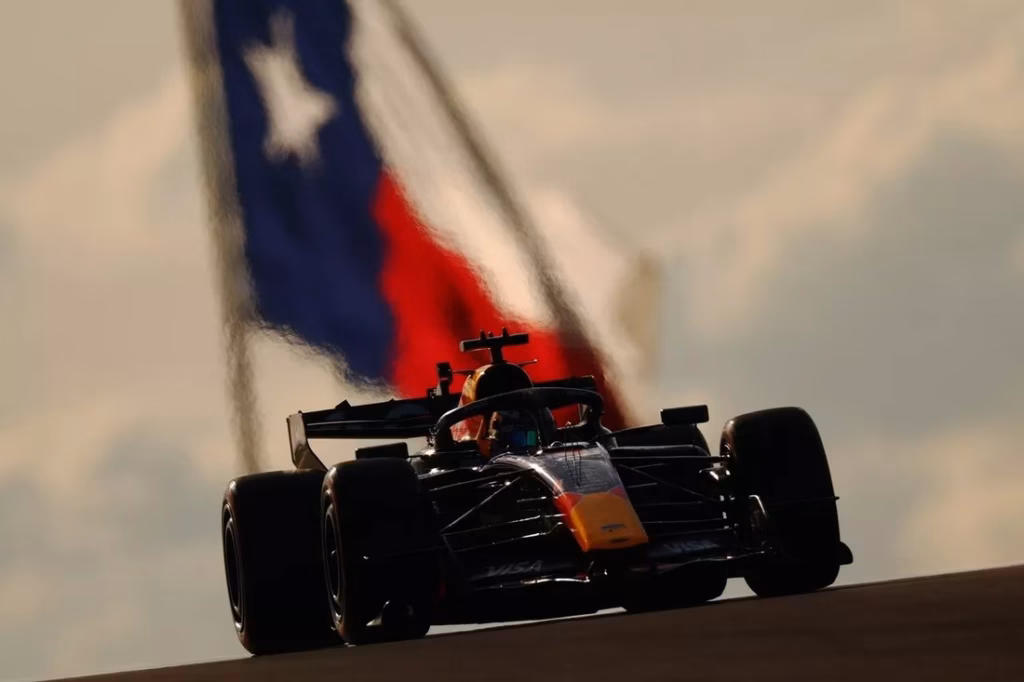 Max Verstappen al mando del RB22 | Foto: Cortesía F1.com