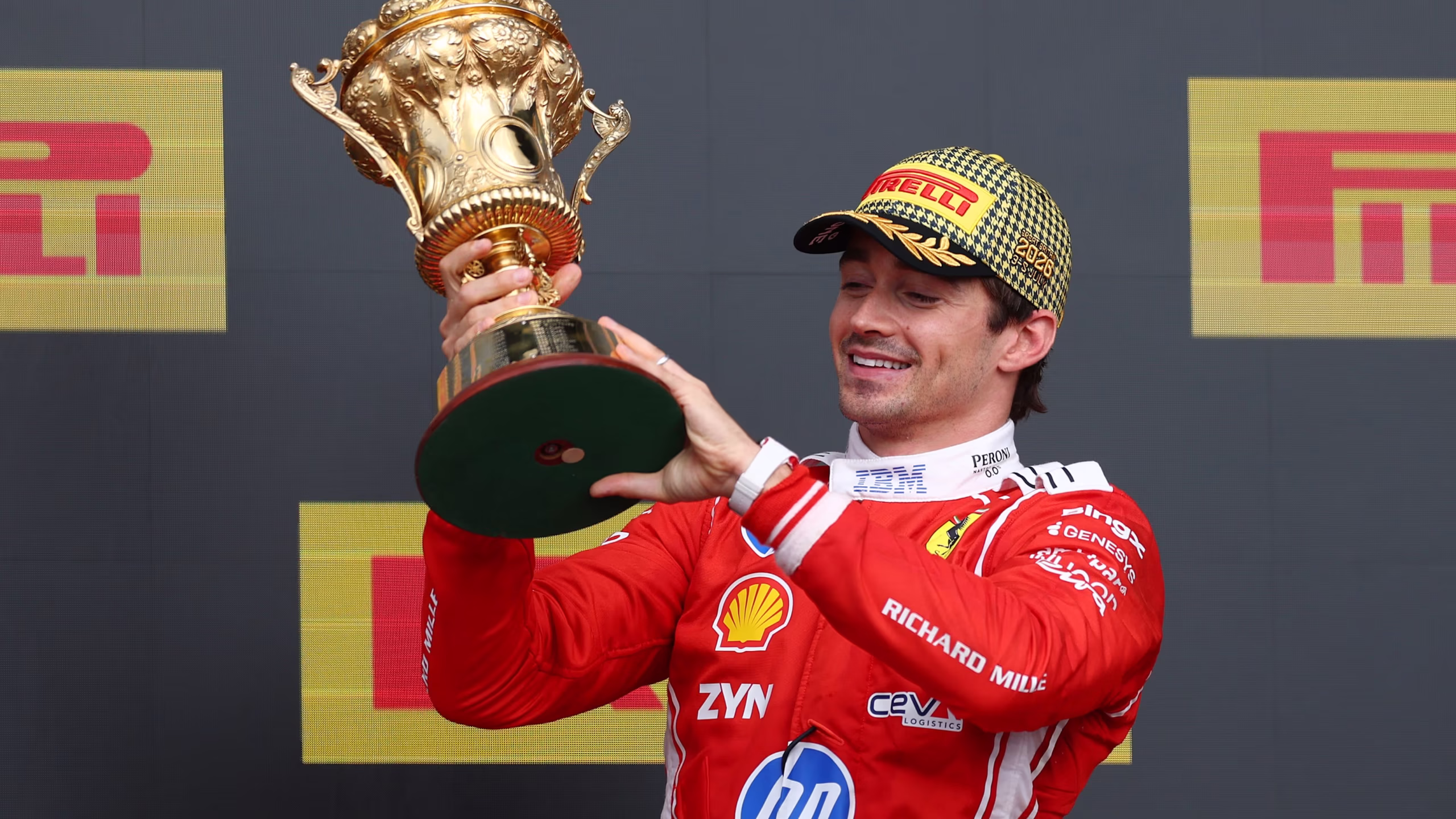 Charles Leclerc celebra su primer triunfo del año en la F1 | Foto: Cortesía f1.com