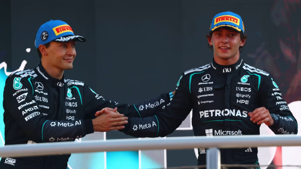 George Russell y Kimi Antonelli en el podio | Foto: Cortesía F1.com