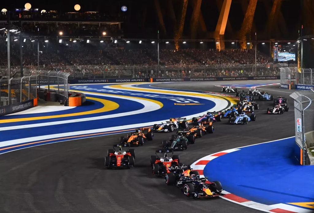 Ferrari con Charles Leclerc y Lewis Hamilton