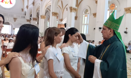 Jóvenes de Chiquinquirá cierran el ciclo sacramental del centenario
