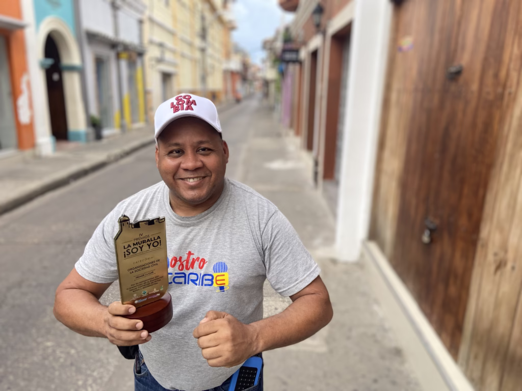 Miguel González Tenias y su cámara