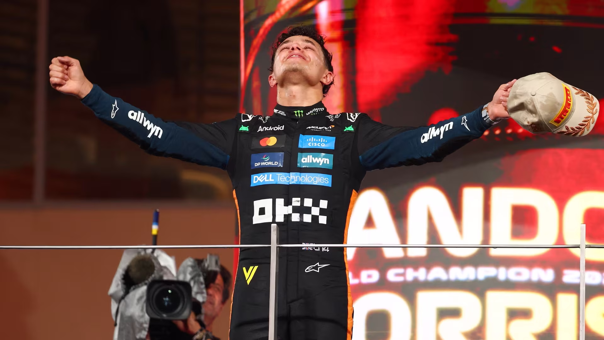 Lando Norris mira al cielo por su primer titulo en la Fórmula 1 | Foto: Cortesía f1.com