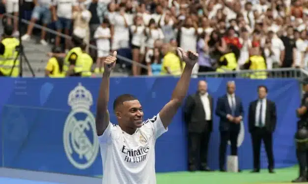 Mbappé presentado por el Real Madrid