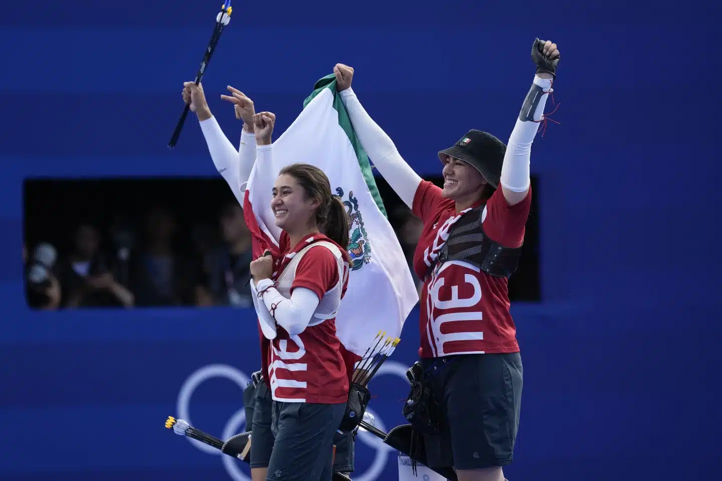 Equipo de Tiro con Arco ganaron la medalla de bronce. Foto: Cortesía Agencia AP