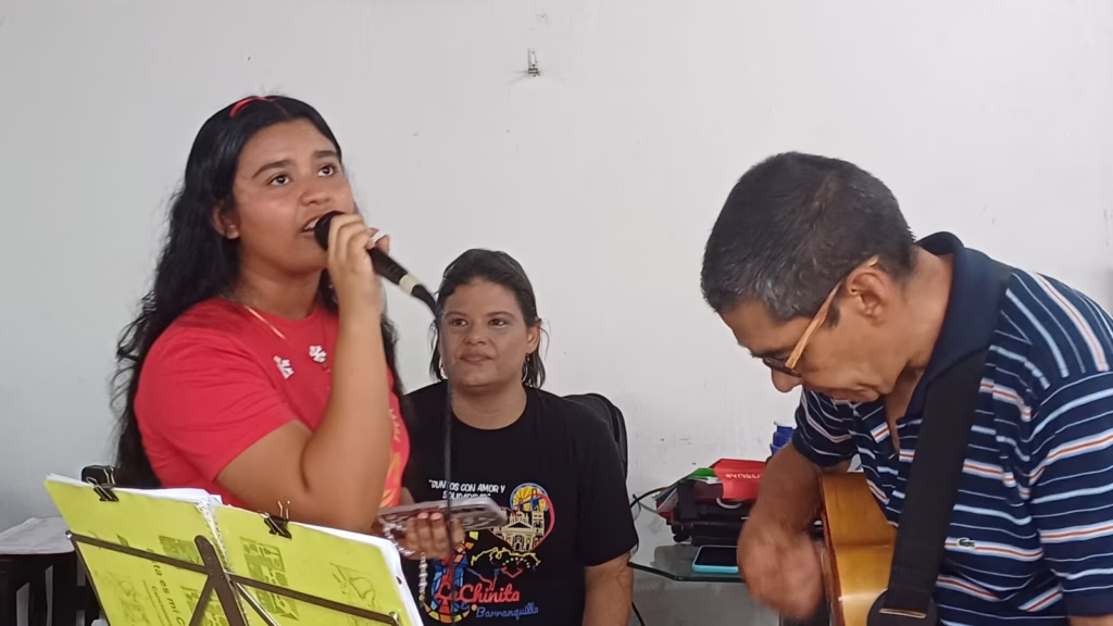 Gaita zuliana con los migrantes