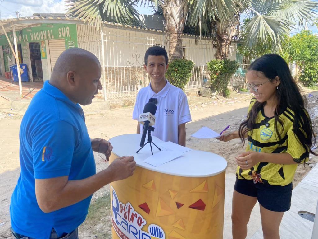Producción de noticieros por la comunidad de Villa Selene