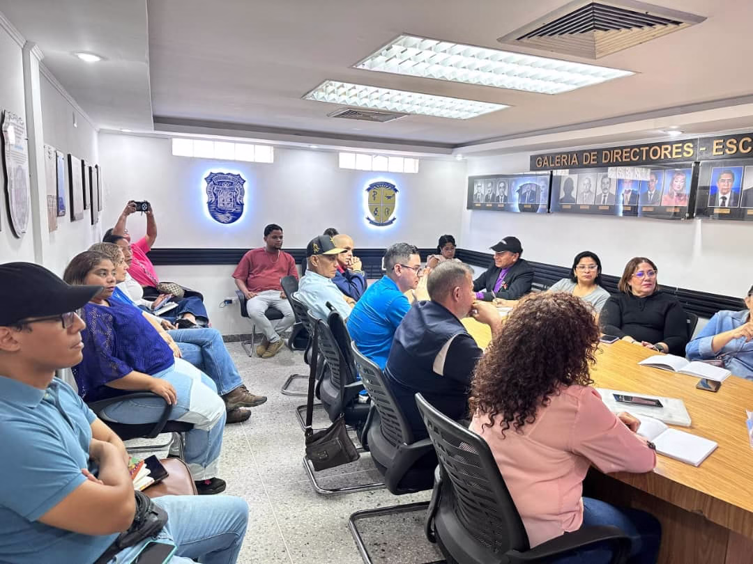 Reunión de trabajo del CCP para definir la agenda estratégica del pregrado en LUZ