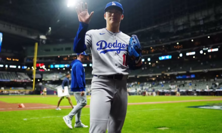 Yamamoto entra en la historia con una victoria épica ante Milwaukee