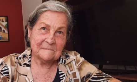 En memoria de la señora Adriana Záccaro