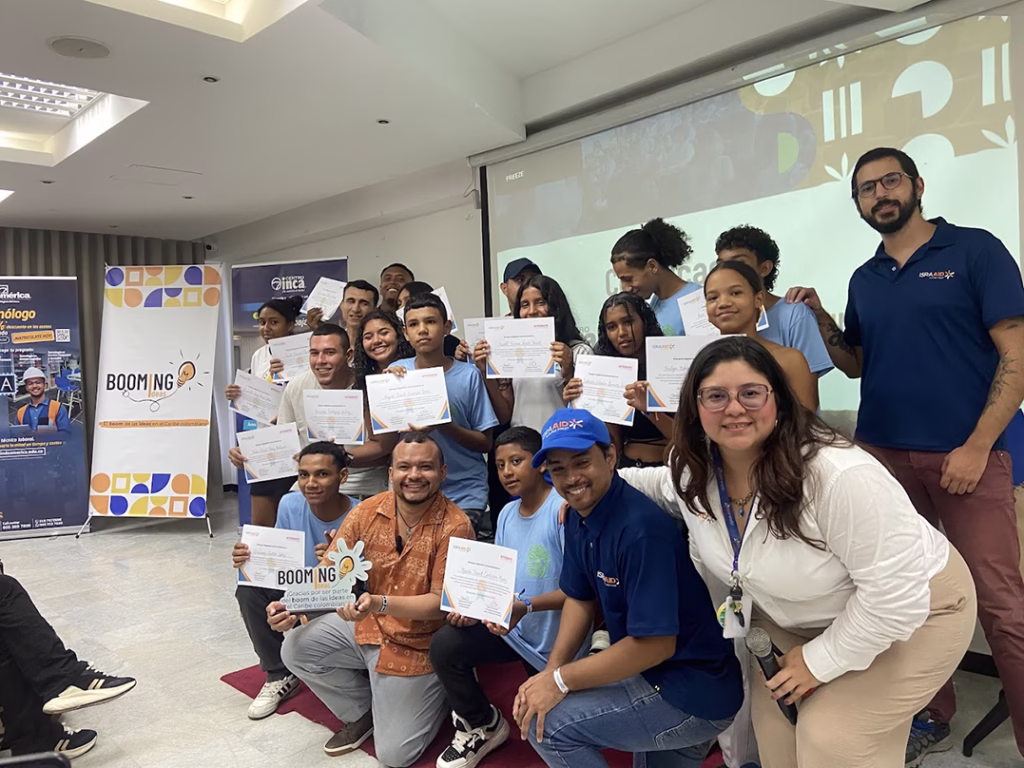 Booming Ideas 2025 organizado por IsraAid Colombia