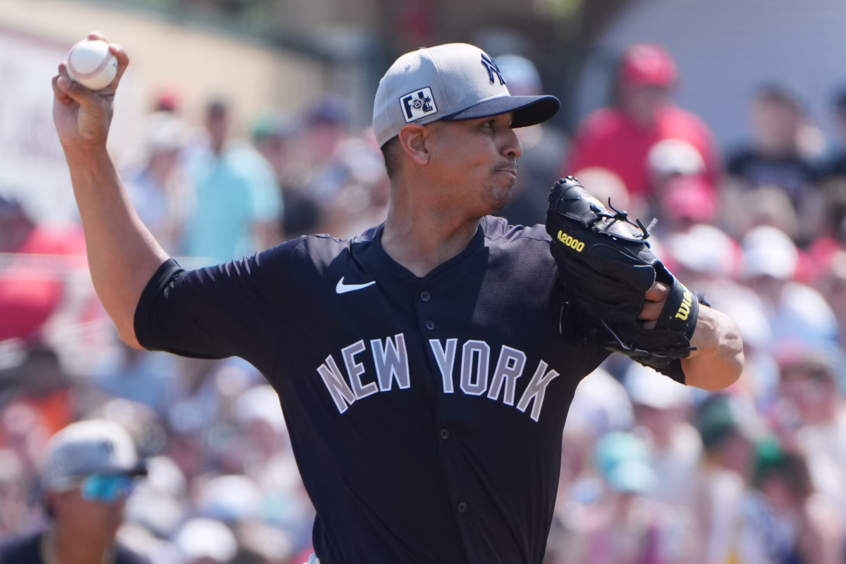 Carlos Carrasco lucha por un puesto en la rotación de los Yankees. Foto: Cortesía MLB.com