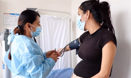 Proyecto PAISS lidera acceso gratuito a salud para migrantes irregulares en Colombia