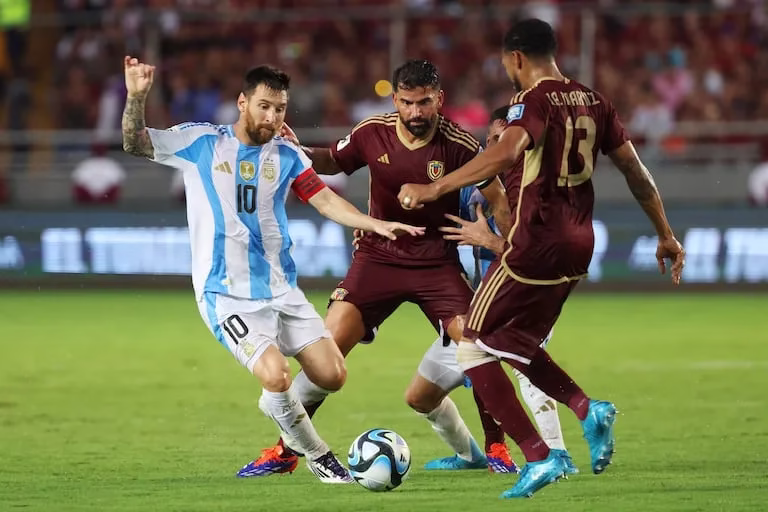 Lionel Messi brilló en el juego de despedida ante Venezuela