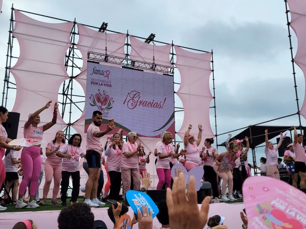 Marea rosa de Maracaibo de FAMAC