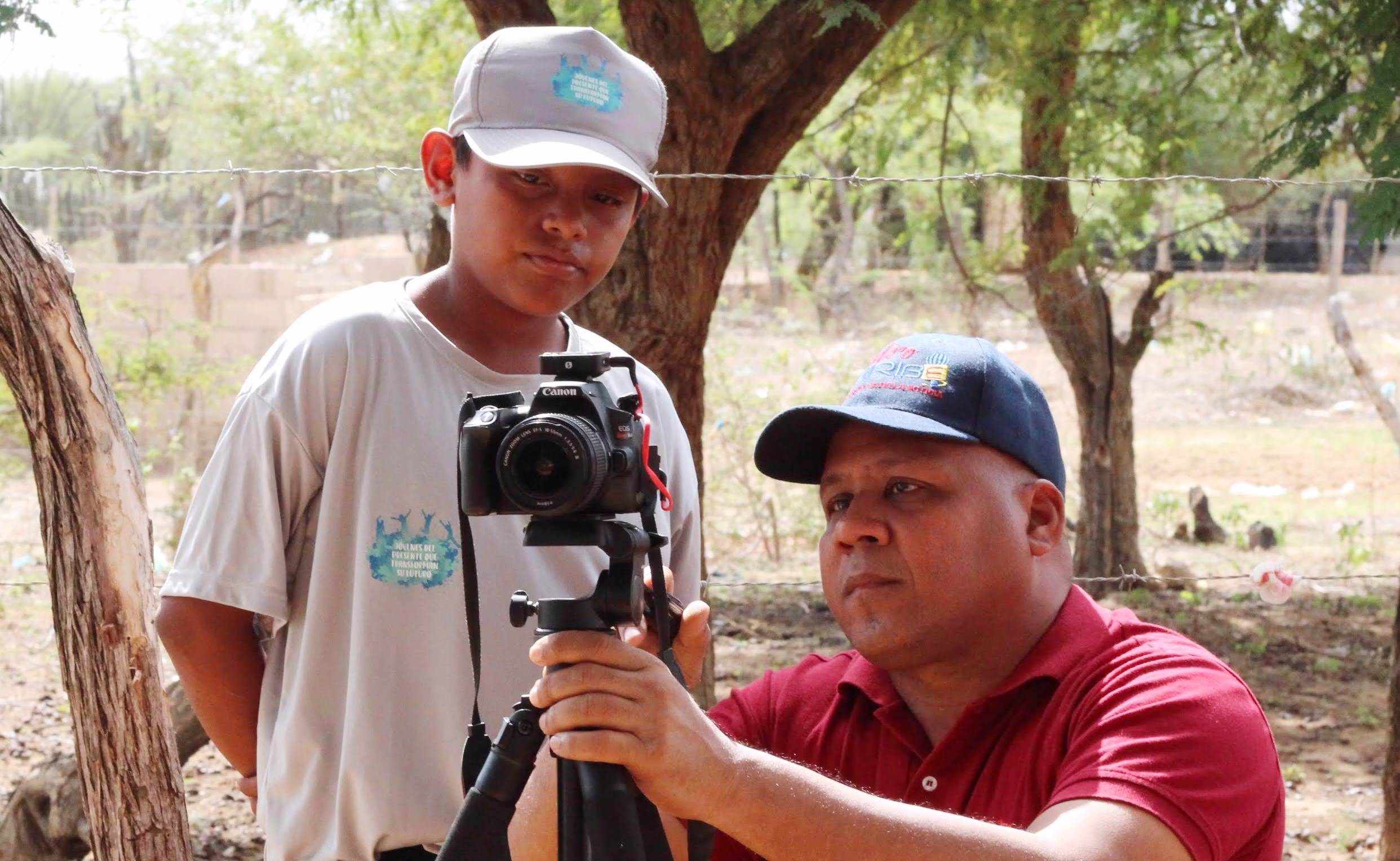 Miguel González Tenias y su cámara